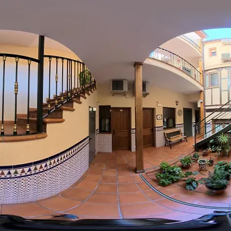 Konukevi Infantes 2*