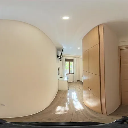 Konukevi Infantes 2*